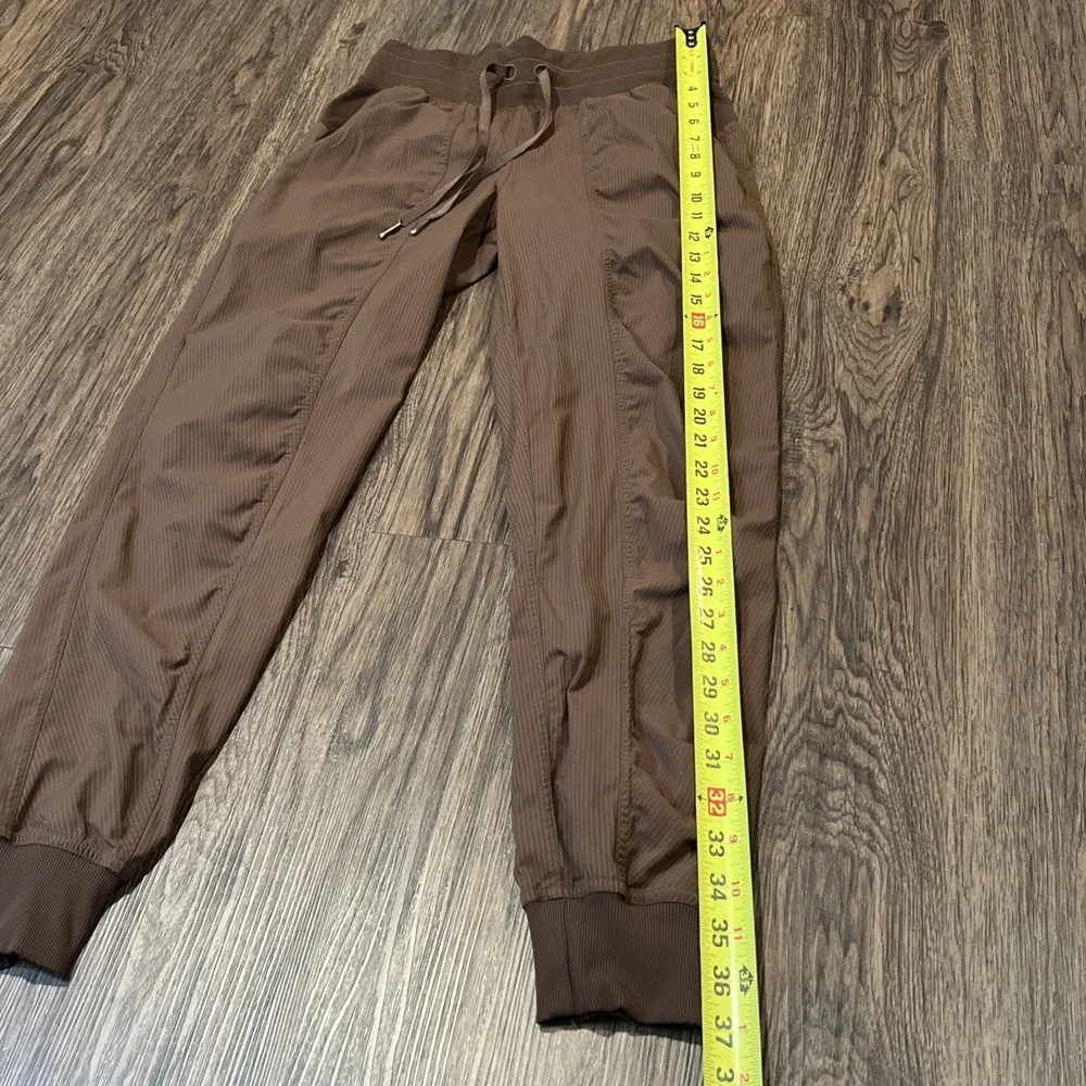 Lululemon Dance Studio Jogger Color Roasted Brown Size 4